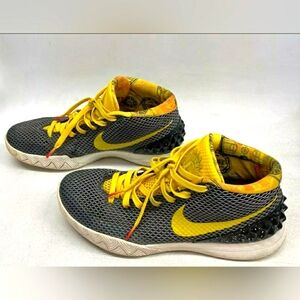 Nike Kyrie Black Yellow 1 LTD Rise Sneakers Basketball Men 11 or Women 12.5